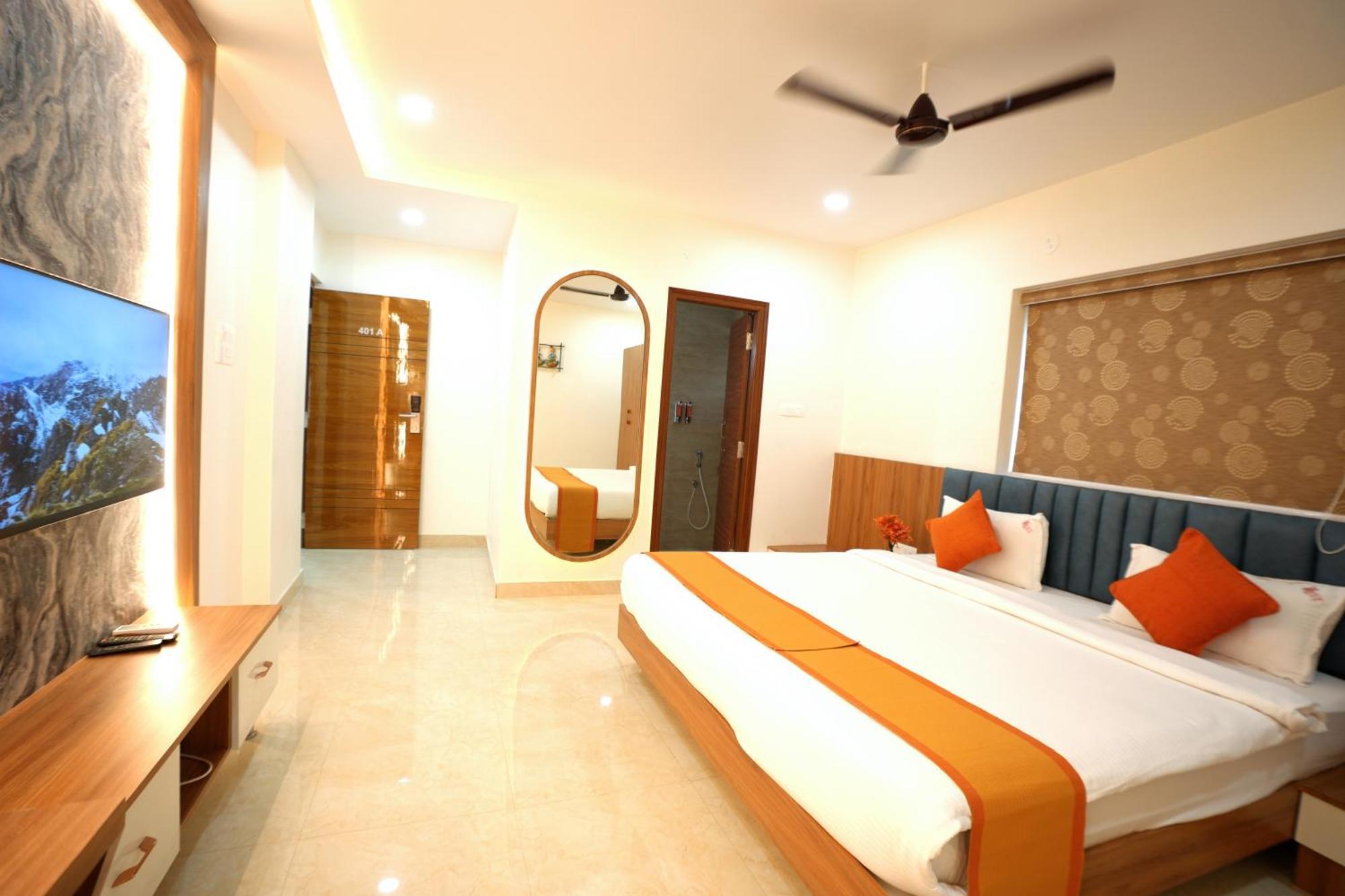 Viola Suites Hyderabad Eksteriør billede