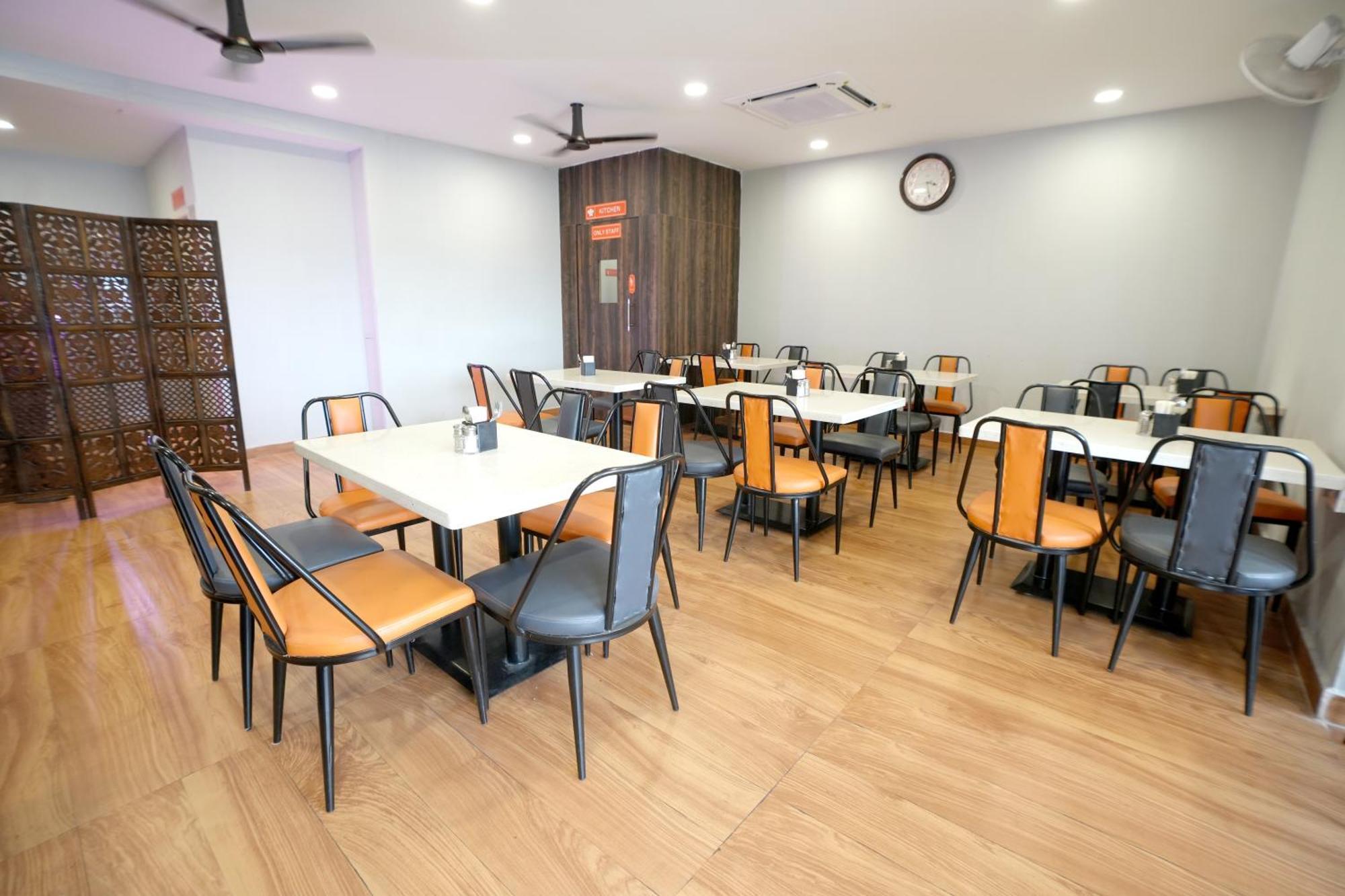 Viola Suites Hyderabad Eksteriør billede