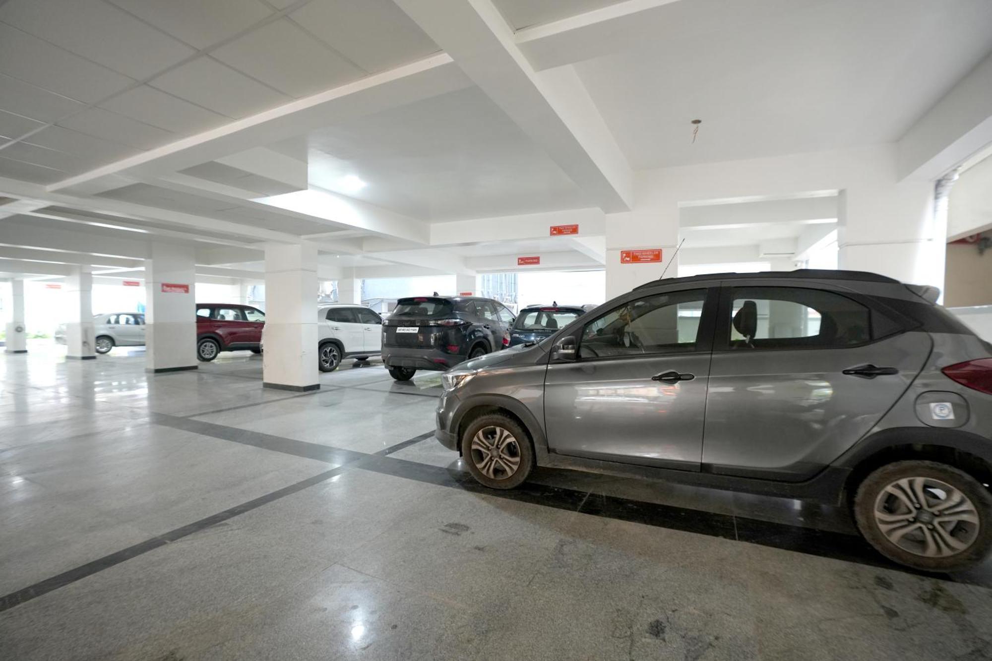 Viola Suites Hyderabad Eksteriør billede