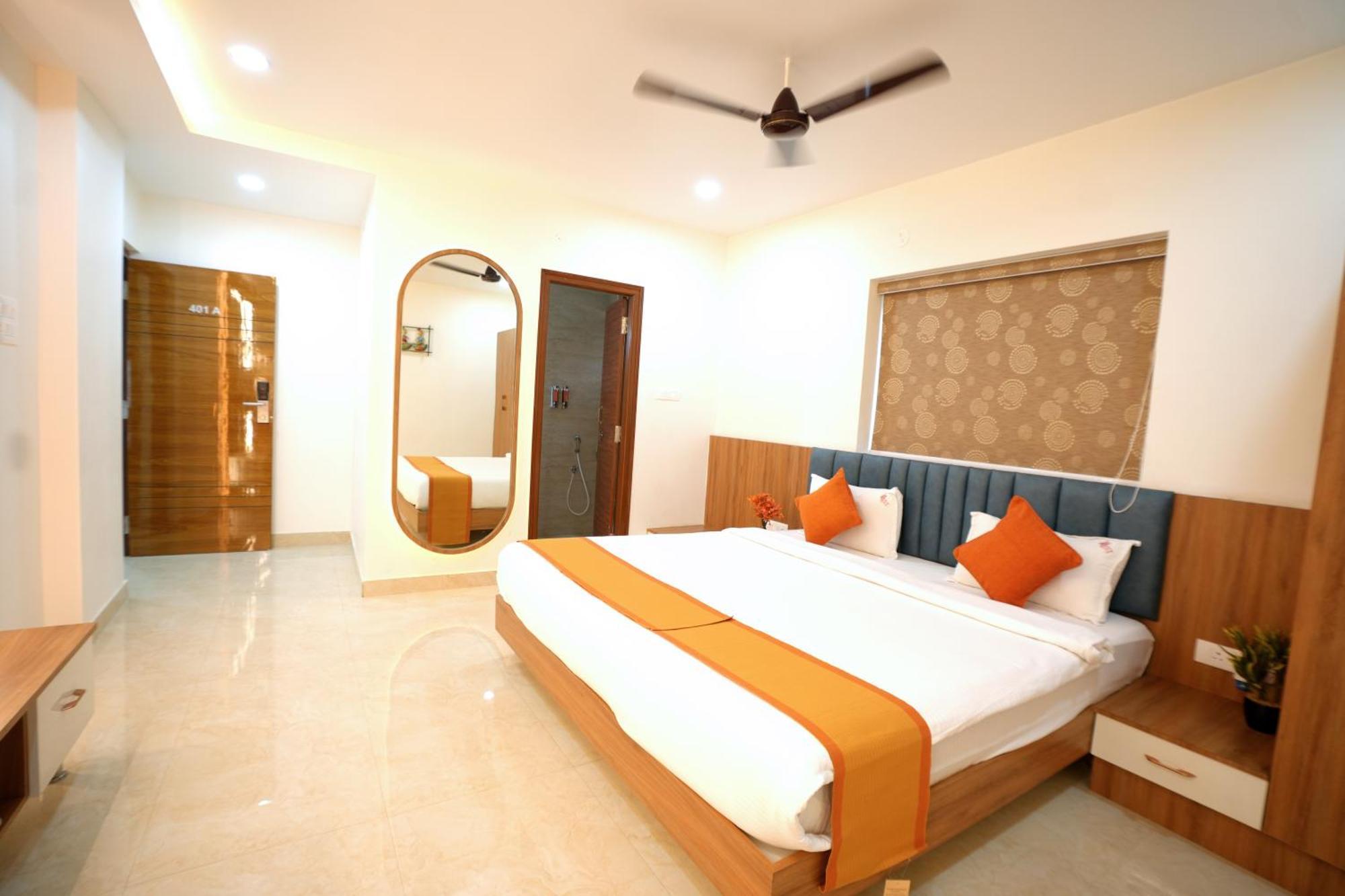 Viola Suites Hyderabad Eksteriør billede