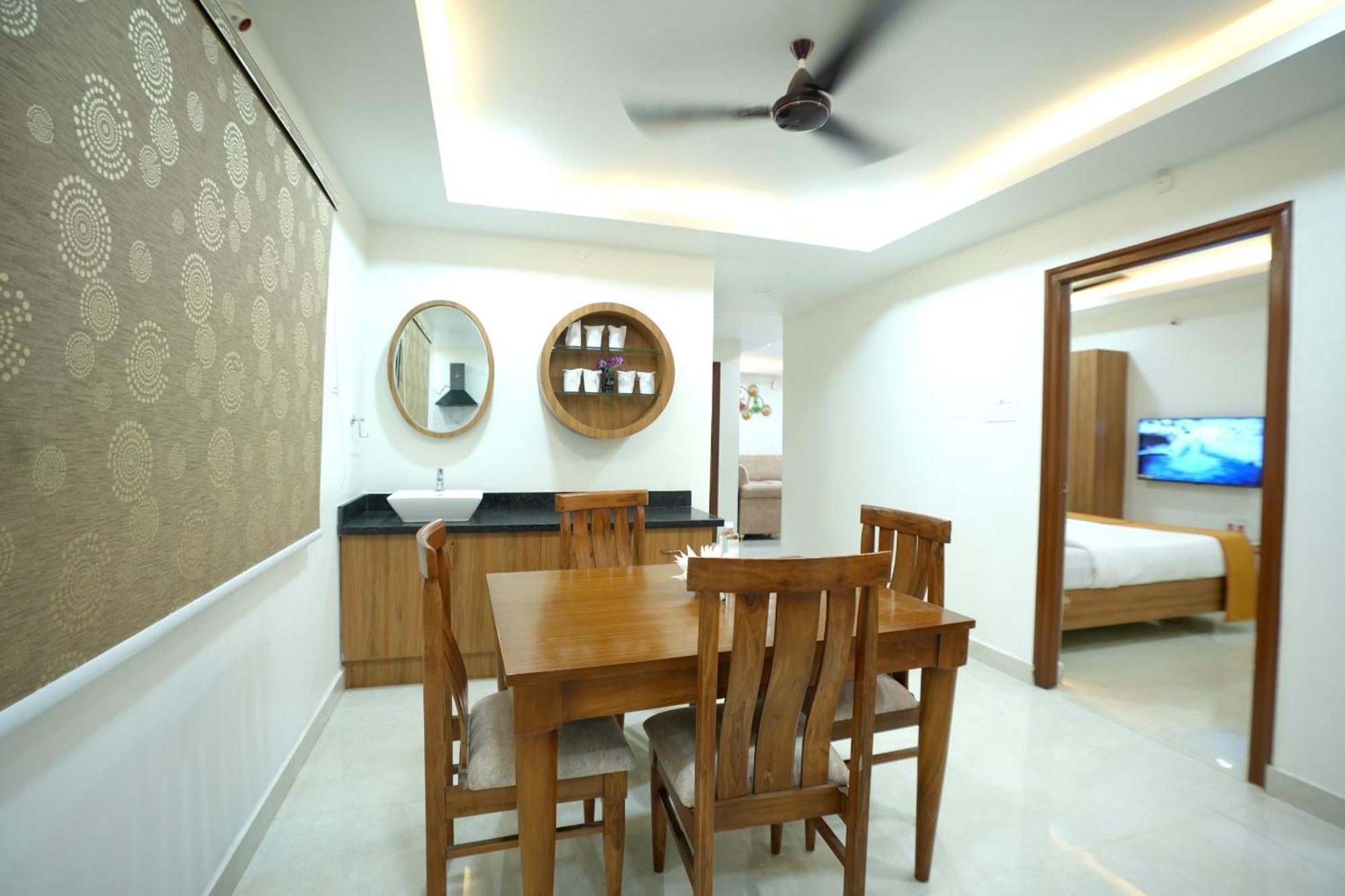 Viola Suites Hyderabad Eksteriør billede
