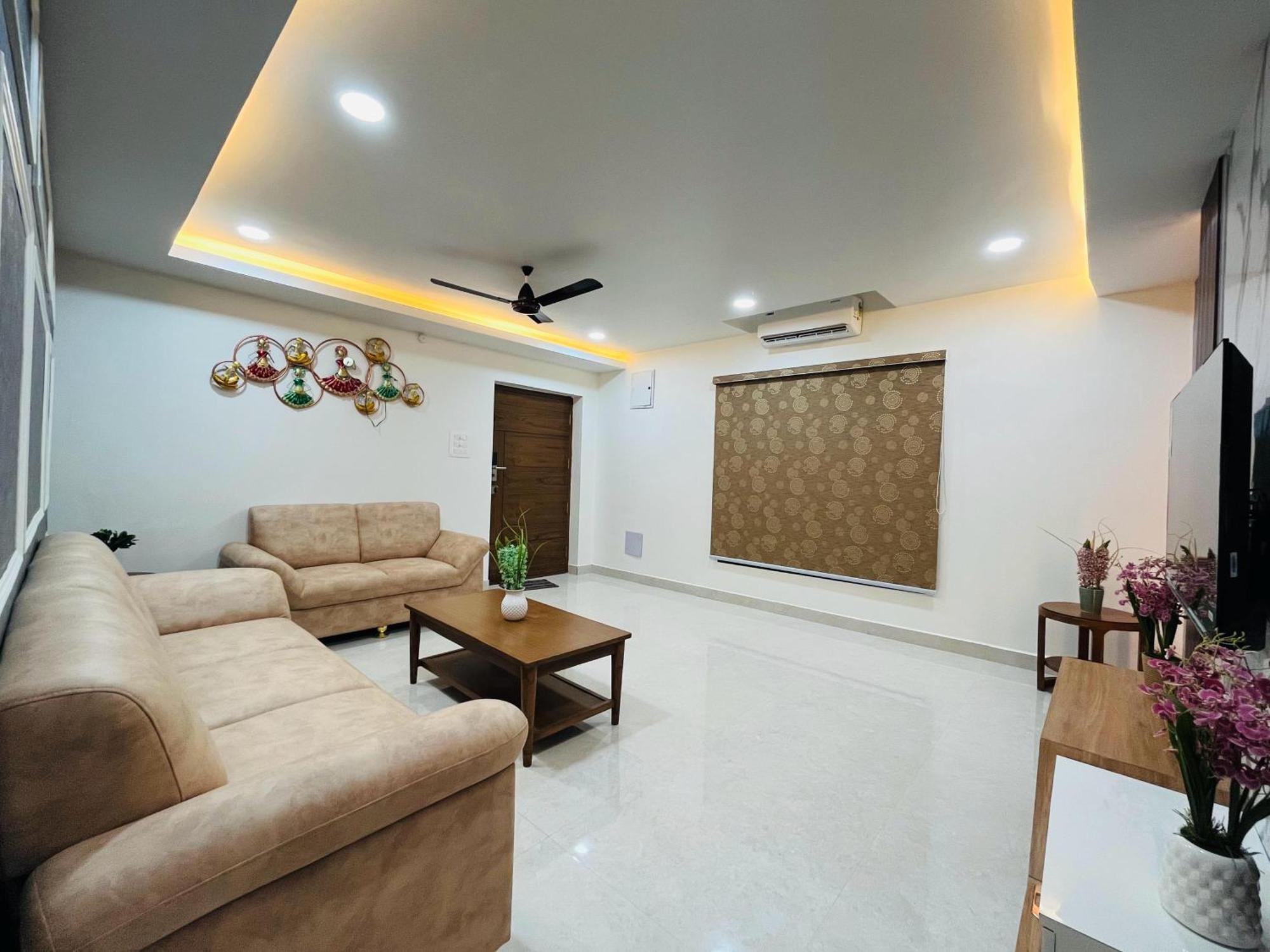 Viola Suites Hyderabad Eksteriør billede
